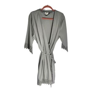 SS WEDDING Gray Silver Satin Mid Length Robe Size Large